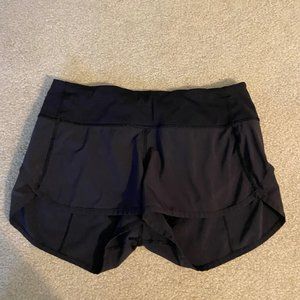 LULULEMON Black Shorts (4)